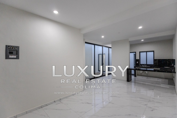Casa en venta en Carlos de la Madrid, Villa de Álvarez — foto 2 de 10