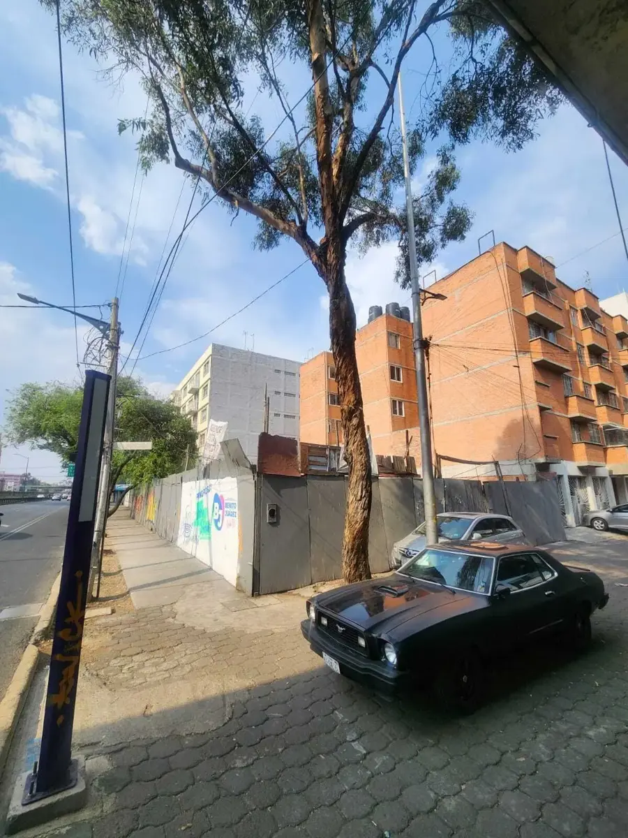 Terreno en venta en Portales Oriente con uso de suelo mixto para 10 niveles Terreno en venta en Portales Oriente con uso de suelo mixto para 10 niveles
