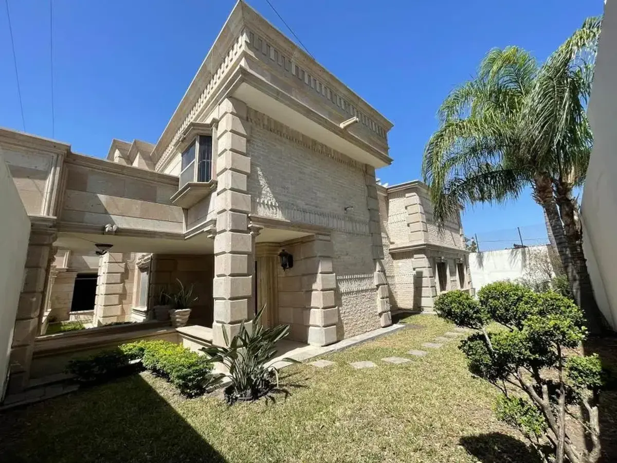 Casa en renta en Jardin, Reynosa — foto 1 de 35