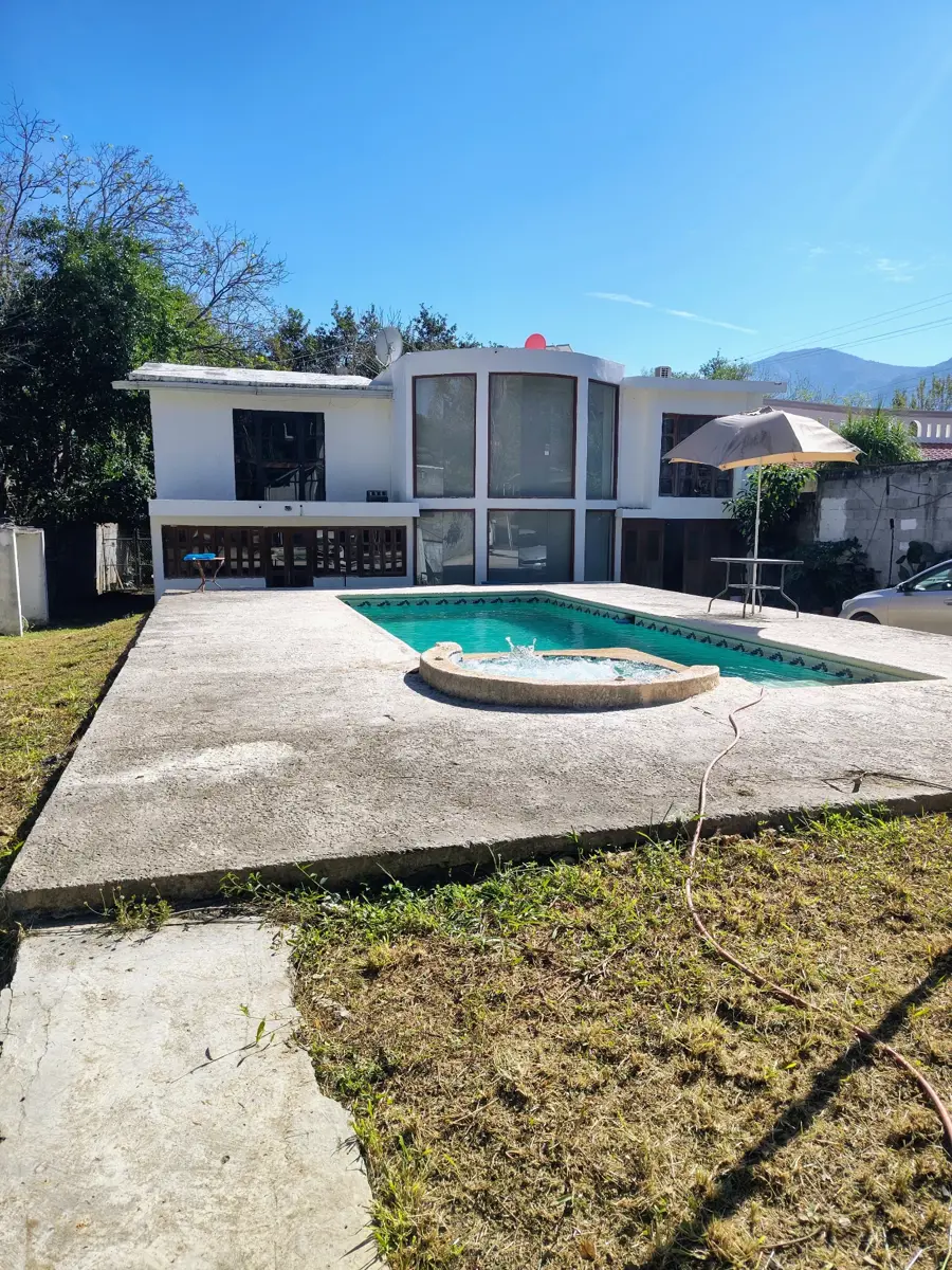 Casa en venta en El Cercado Centro, Santiago — foto 1 de 15