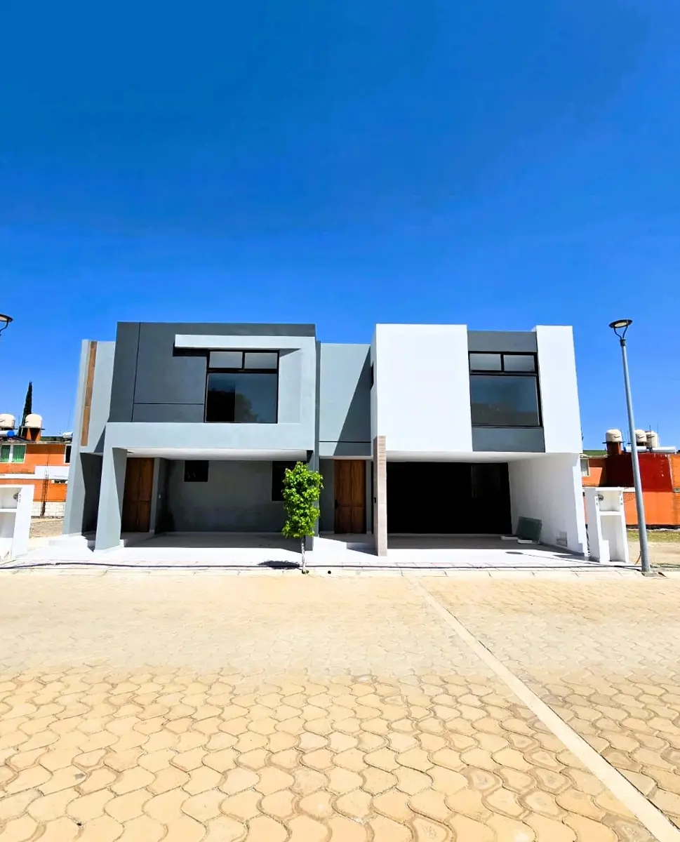 Casa en venta en San Juan Cuautlancingo, Cuautlancingo — foto 1 de 19