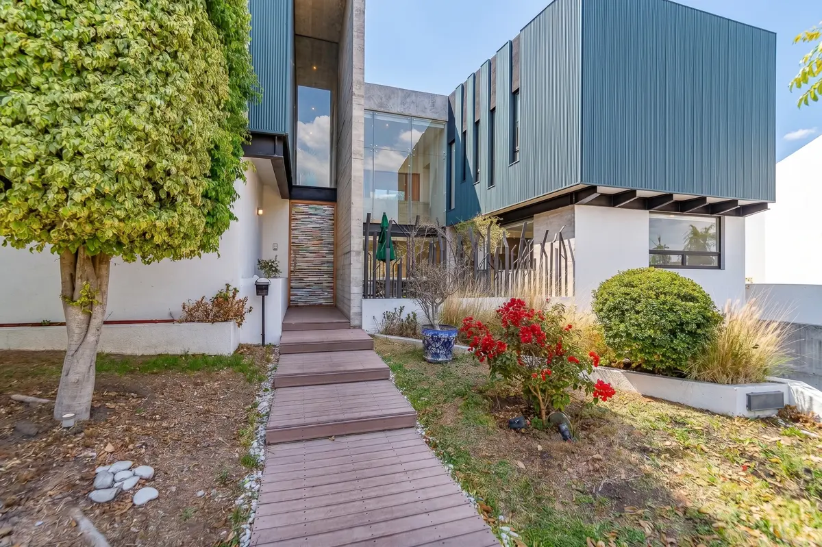 Casa en venta en Lomas de Angelópolis, San Andrés Cholula — foto 1 de 18