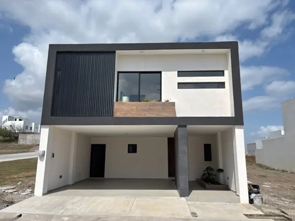 Casa en venta Fracc Punto Lomas