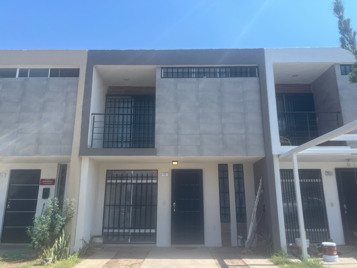 Casa en venta en Belcanto, Tlajomulco de Zúñiga — foto 1 de 48