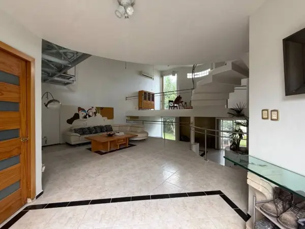 Casa en venta en Lomas de los Pilares, Cadereyta Jiménez — foto 2 de 18