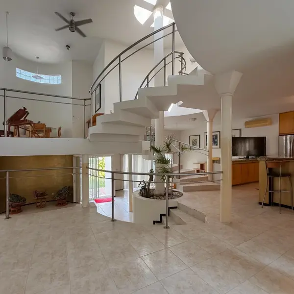 Casa en venta en Lomas de los Pilares, Cadereyta Jiménez — foto 3 de 18