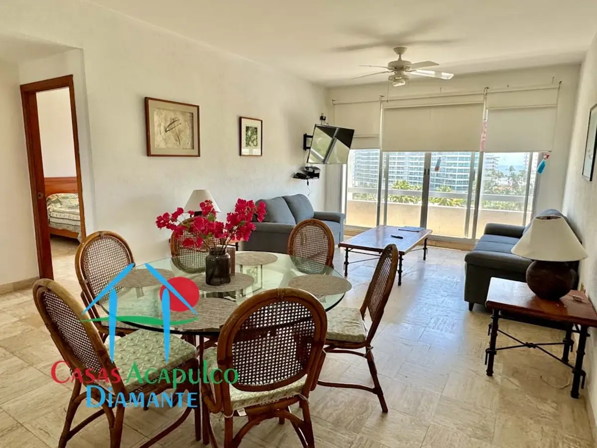 Departamento en renta vacacional con 3 recámaras, vista al campo de golf y parcialmente al mar Departamento en renta vacacional con 3 recámaras, vista al campo de golf y parcialmente al mar