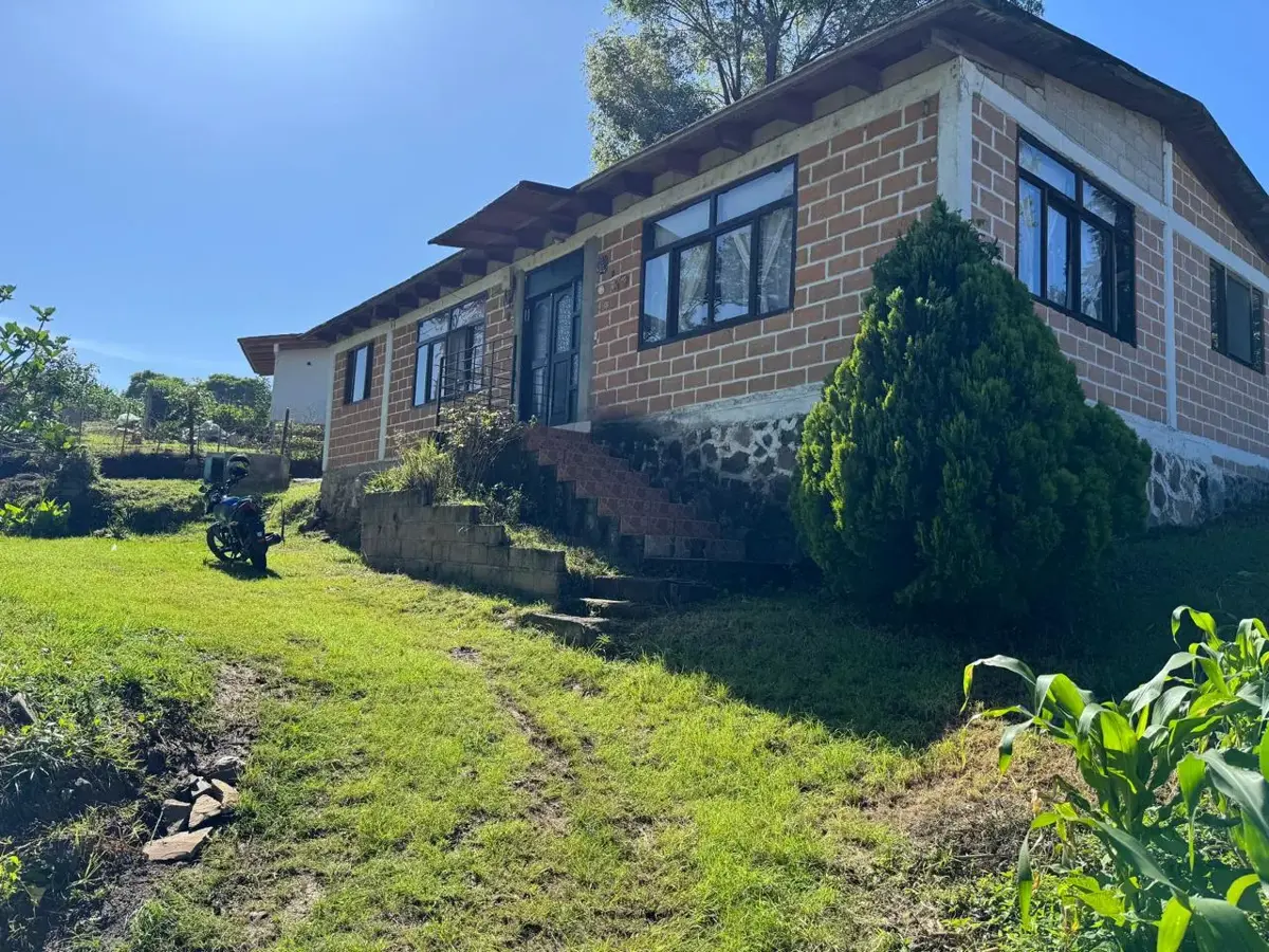 Quinta en venta en Santa María Pipioltepec (Pipioltepec), Valle de Bravo — foto 1 de 9