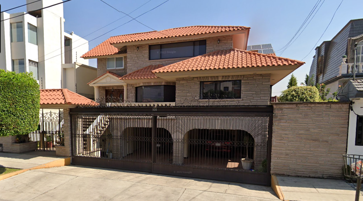 Casa en venta en Ciudad Satelite, Naucalpan de Juárez — foto 1 de 10