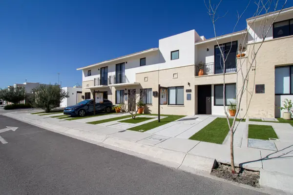 CASA EN VENTA EN ZAKIA ZIRÉ AMURALLE EL MARQUES QUERETARO