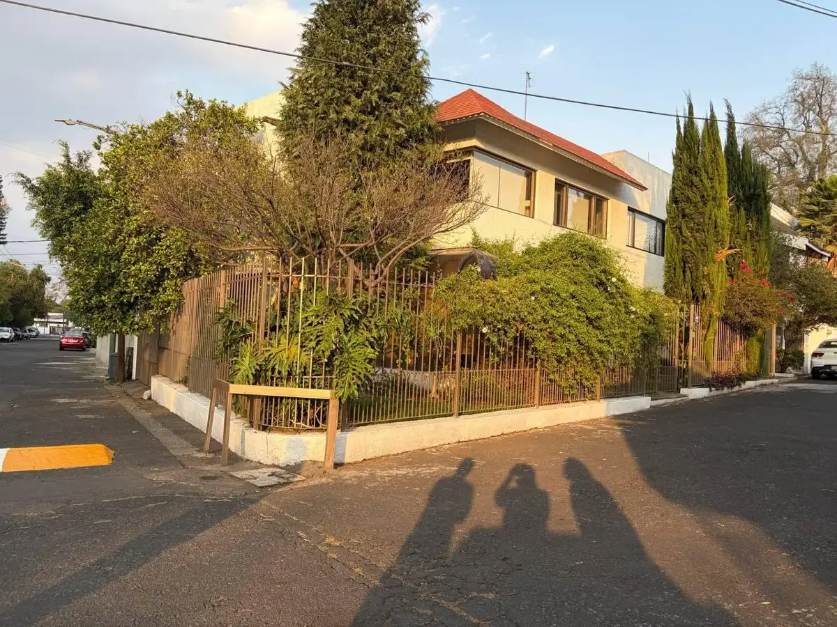 Casa con 2 residencias independientes en venta en Club de Golf México, Tlalpan Casa con 2 residencias independientes en venta en Club de Golf México, Tlalpan