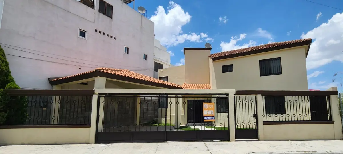 Casa en renta en Los Pinos, Saltillo — foto 1 de 9