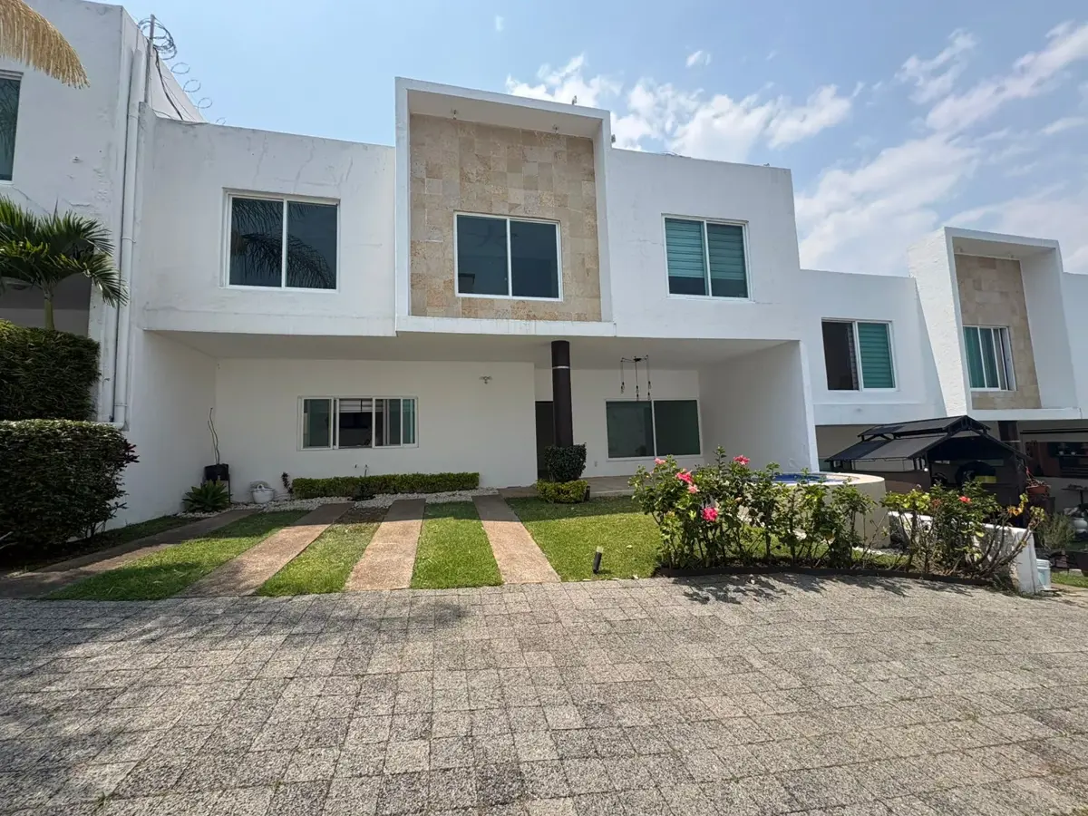 Casa en renta en Lomas de Atzingo, Cuernavaca — foto 1 de 24