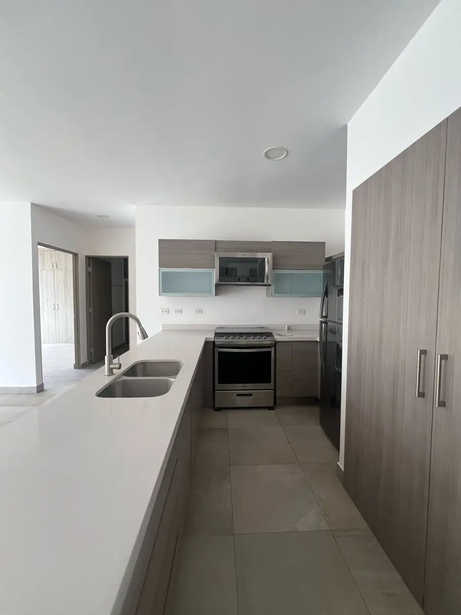 Departamento en venta en Zona Valle Poniente, San Pedro Garza García — foto 1 de 15