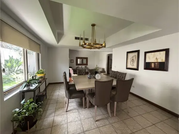 Casa en Venta en Residencial Chipinque