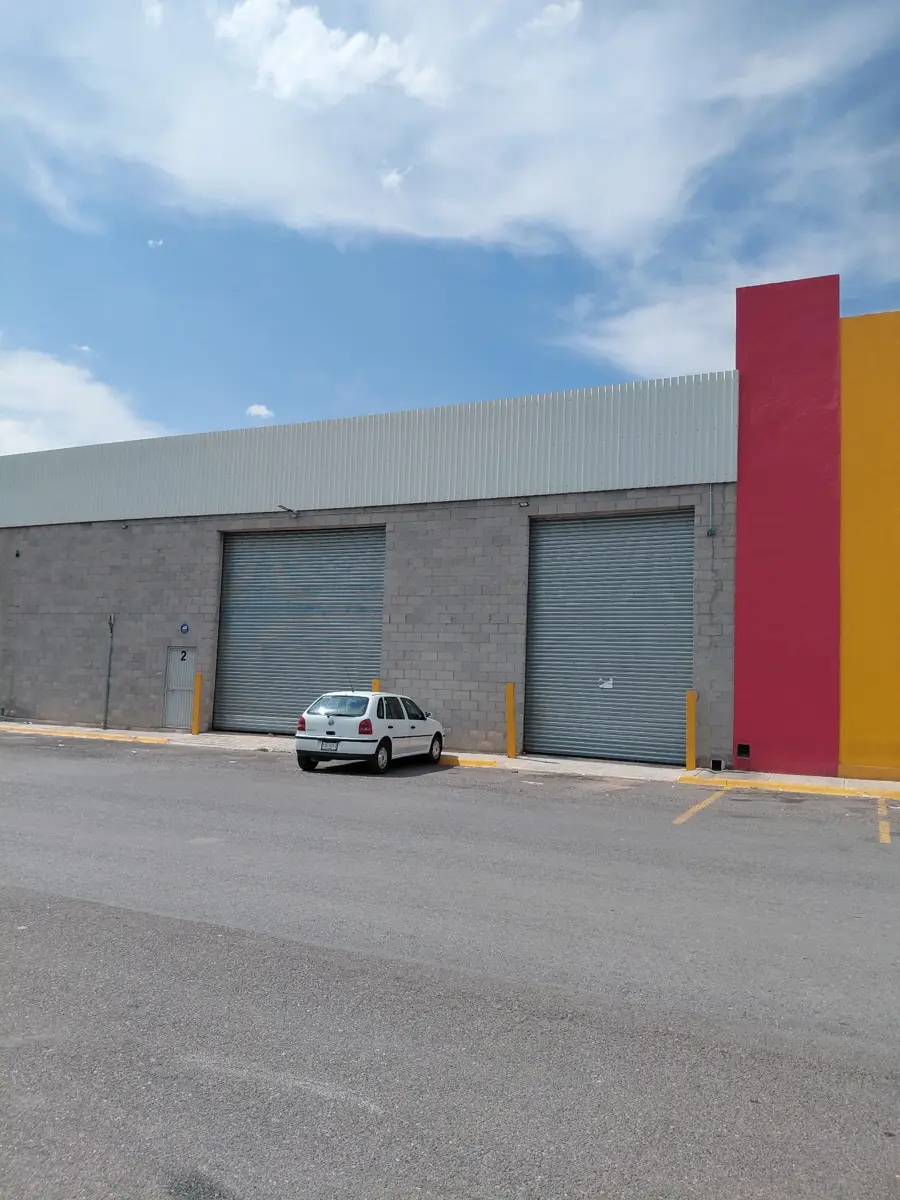 Bodega en renta en Eulalio Gutiérrez Treviño, Saltillo — foto 1 de 12