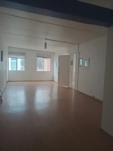 Casa en venta en Letrán Valle de 3 niveles — foto 1 de 18