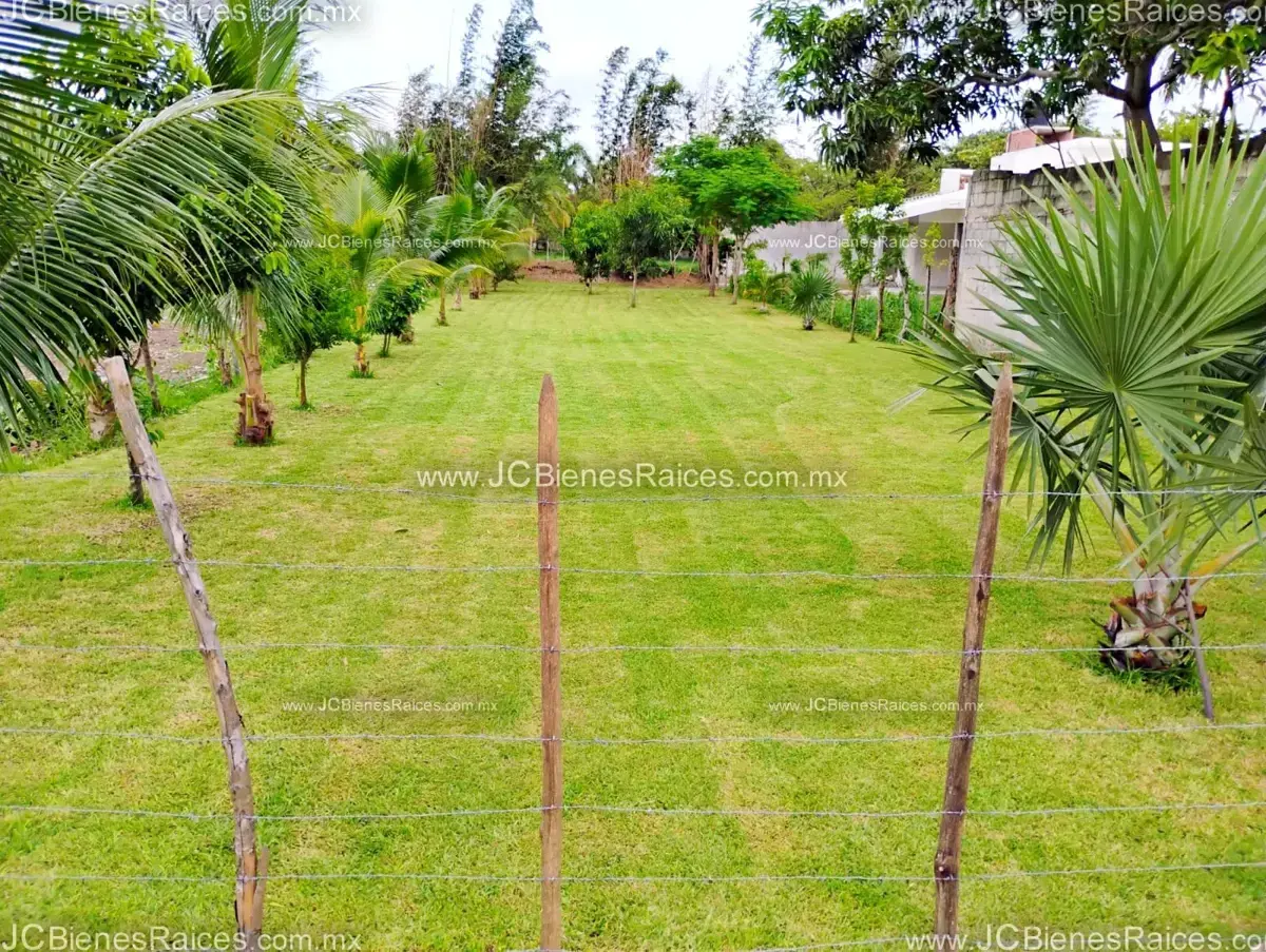Terreno en venta en La Bocana (Dos Bocas), Medellín de Bravo — foto 1 de 12