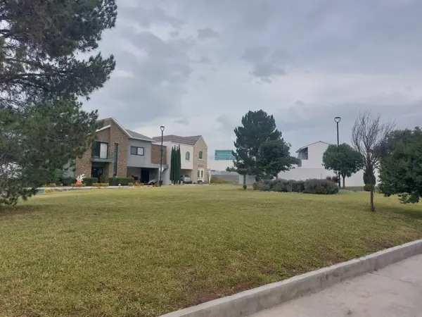 Terreno en venta en Villa Bonita, Saltillo — foto 3 de 7