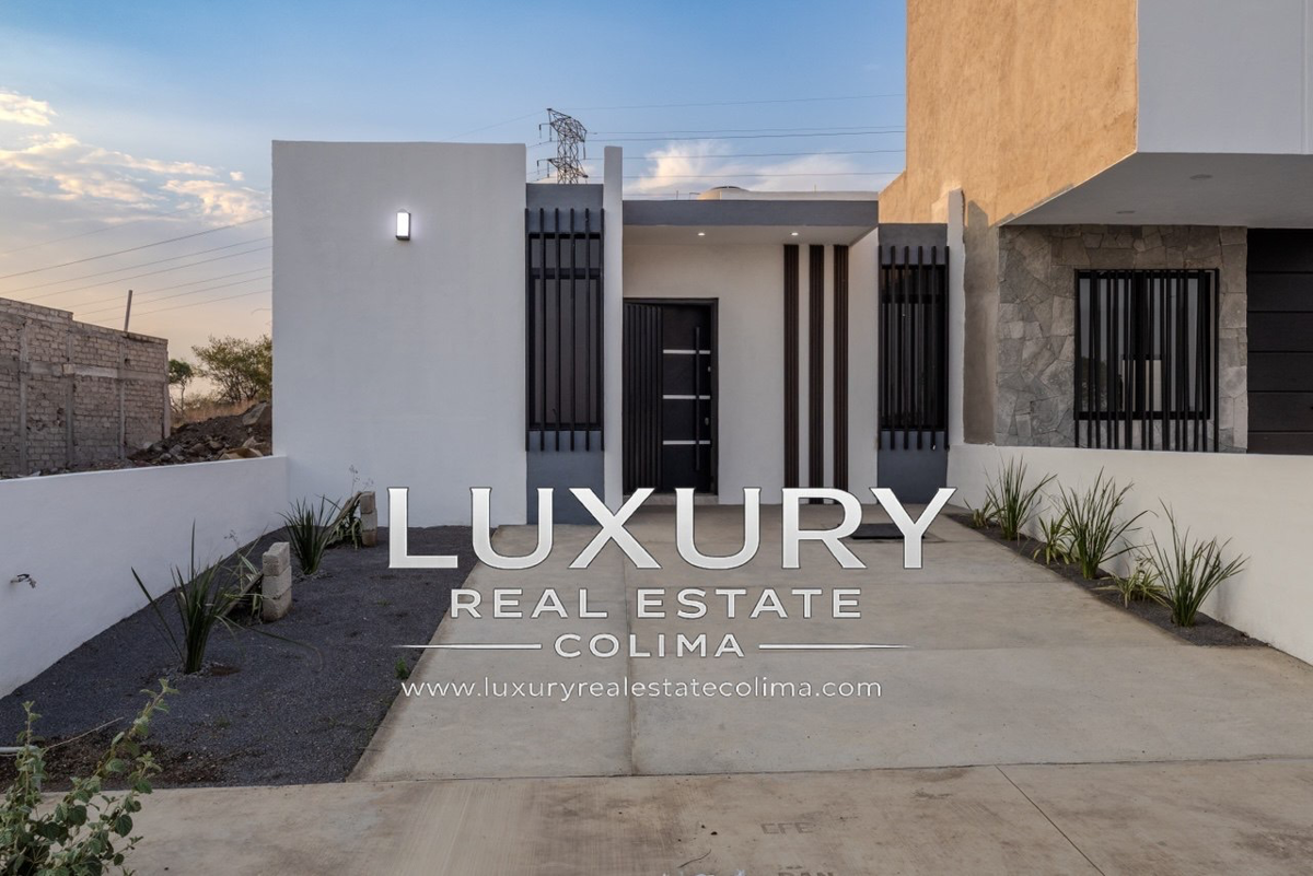 Casa en venta en Montellano II, Villa de Álvarez — foto 1 de 13