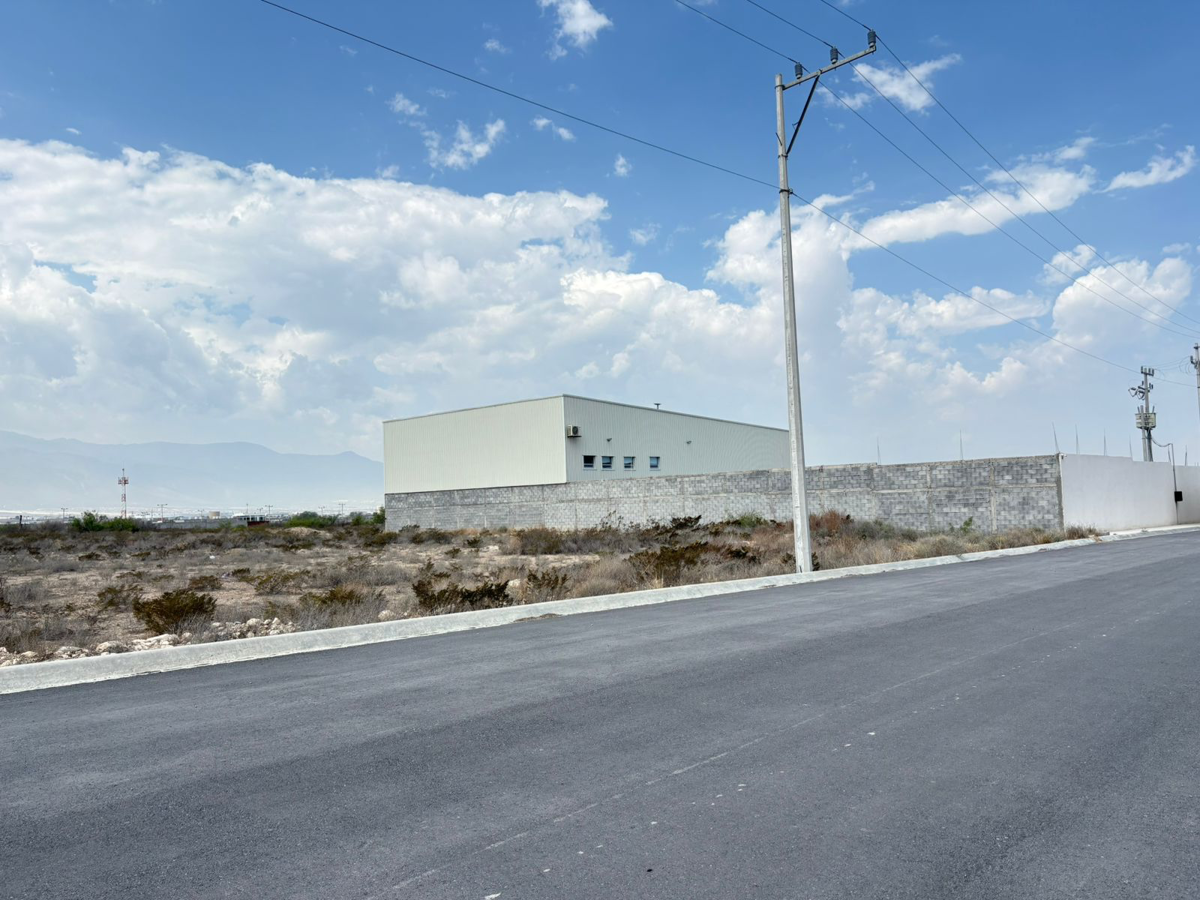 Terreno en venta en Pedregal de las Lomas, Arteaga — foto 1 de 2