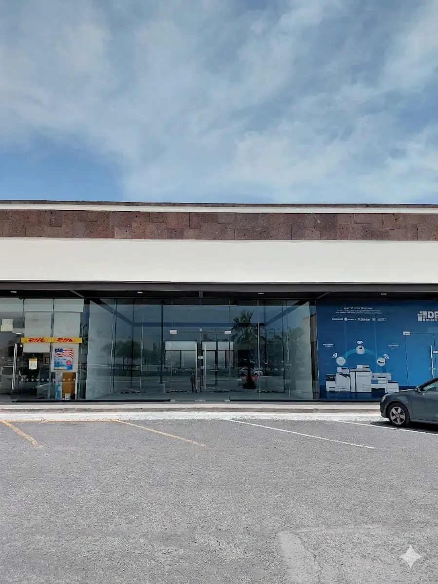 Local en renta en Eulalio Gutiérrez Treviño, Saltillo — foto 1 de 10