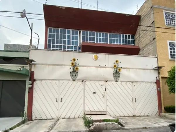 Casa en venta en Presidentes Ejidales 1a Sección, Coyoacán — foto 2 de 7