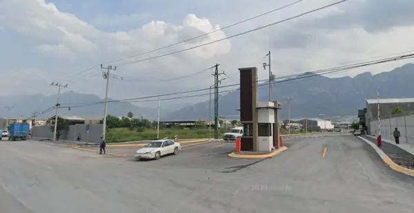 Terreno en Venta en T.A.D. Pemex Refineria, Santa Catarina, Nuevo León 2