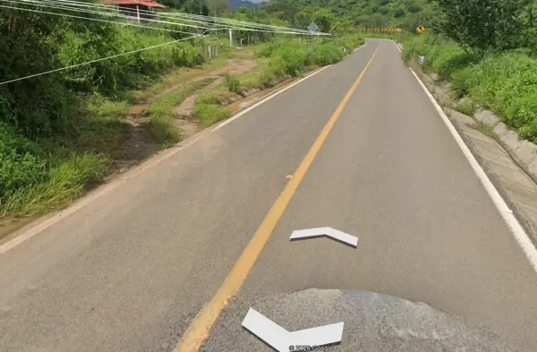 Terreno en venta en Chiquihuitlán, Autlán de Navarro — foto 2 de 3