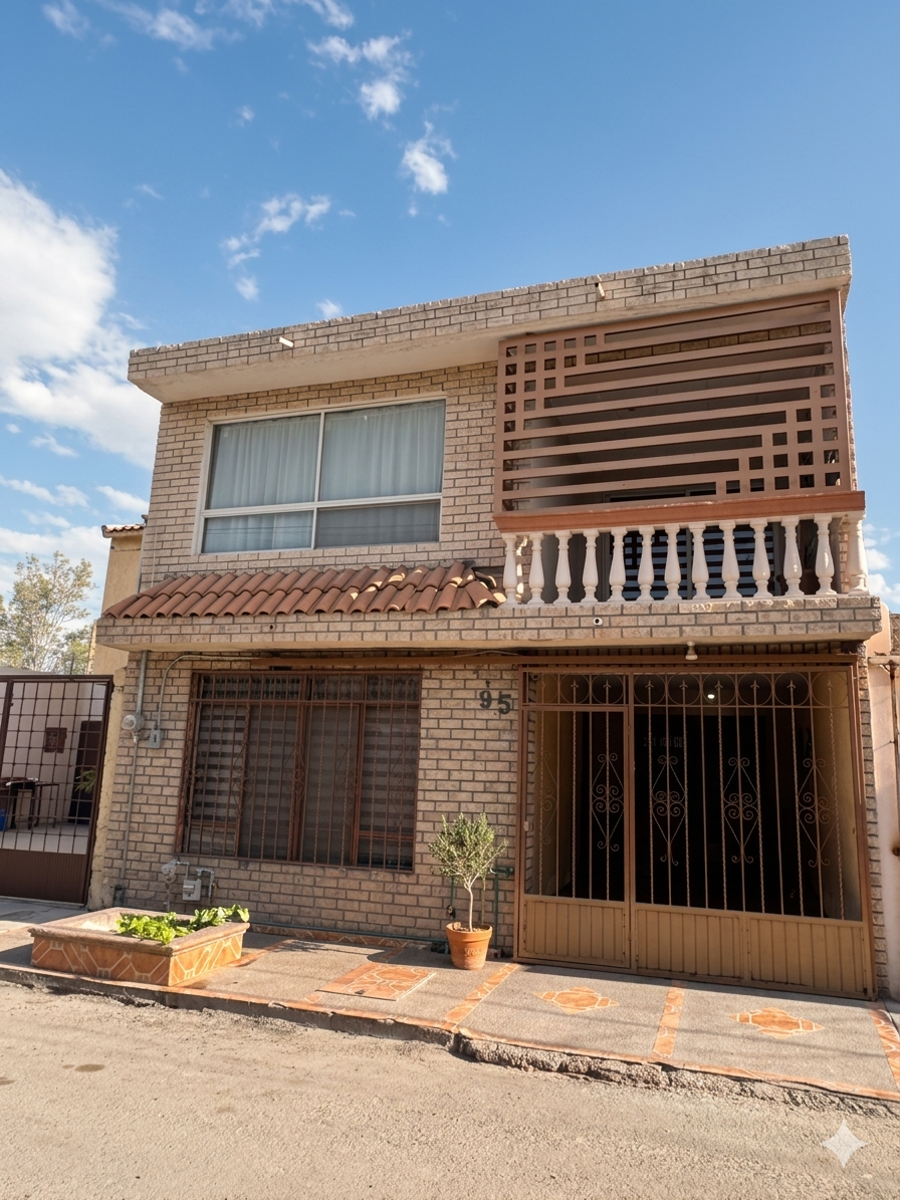 Casa en venta en Residencial las Torres, Torreón — foto 1 de 15