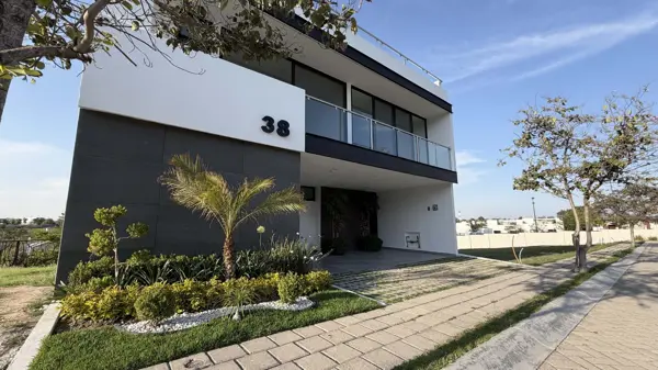 Casa en venta en Lomas de Angelópolis, San Andrés Cholula — foto 2 de 35
