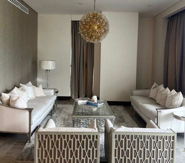 Departamento Amueblado en Renta en Torre Saqqara, San Pedro, 2 Recámaras, 220 M²