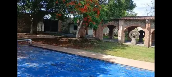 Casa en Venta con Amplio Terreno en Jonacatepec