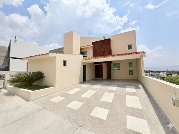 Casa en venta en Porta Fontana, León — foto 3 de 17