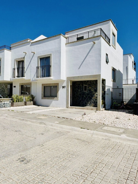 Casa en venta en Pachuquilla, Mineral de la Reforma — foto 2 de 11