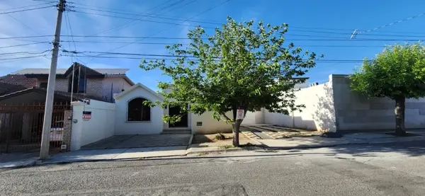 Casa en venta en Los Pinos, Saltillo — foto 2 de 17