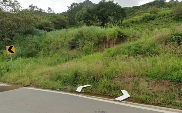 Terreno en venta en Chiquihuitlán, Autlán de Navarro — foto 2 de 3