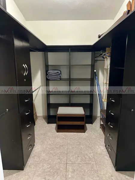 Casa en renta en Privadas de Contry, Guadalupe — foto 2 de 13