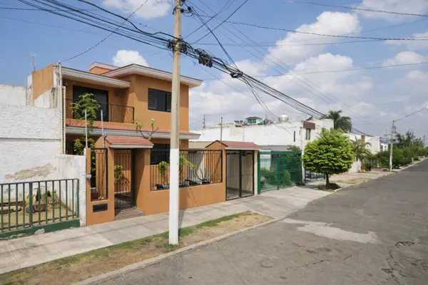 Casa en venta en Las Aguilas, Zapopan — foto 2 de 9