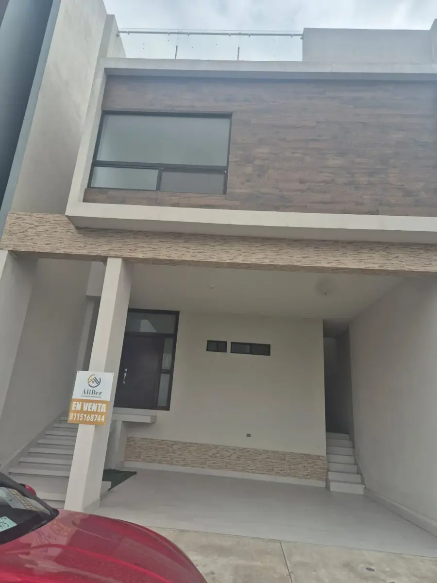 Casa en venta en La Montaña, García — foto 1 de 14