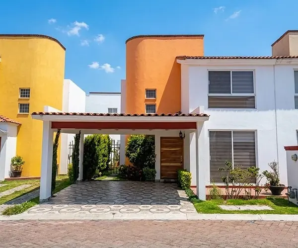 Casa en Venta Blvd Atlixco Fracc. Jardines de San Carlos Tlaxcalcingo Puebla