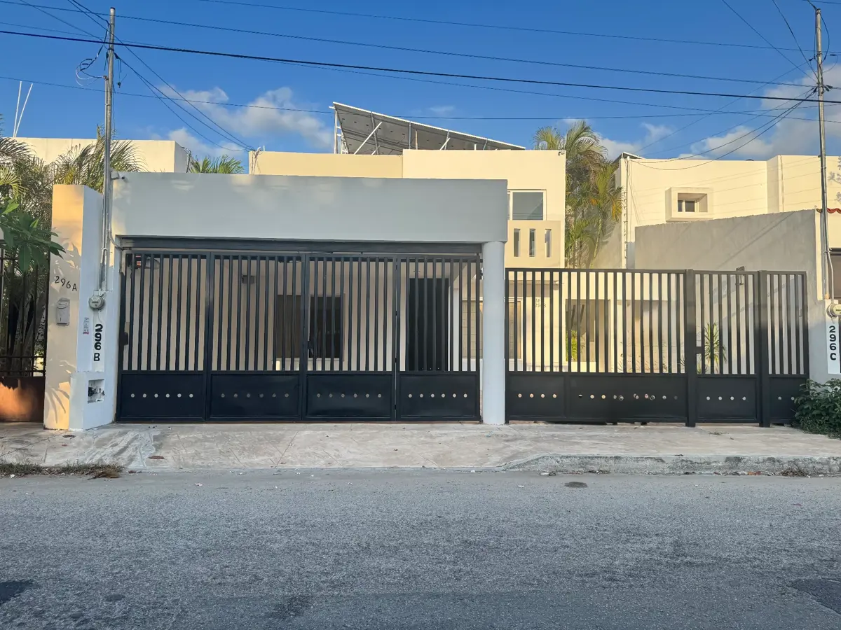 Casa en renta en Montebello, Mérida — foto 1 de 16