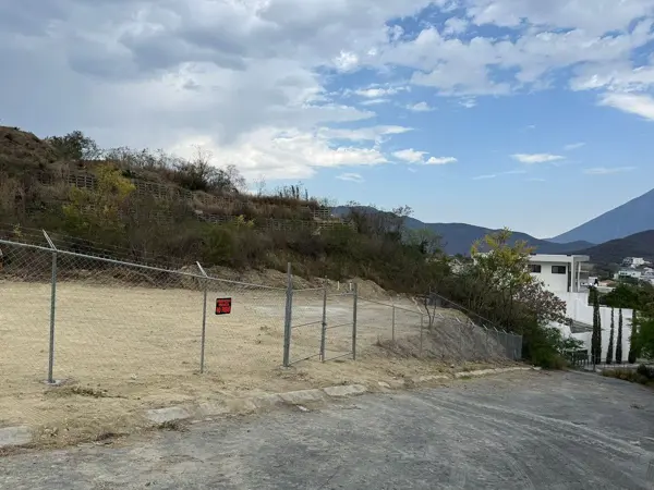 TERRENO EN VENTA PEDREGAL DE VALLE ALTO TERRENO EN VENTA PEDREGAL DE VALLE ALTO