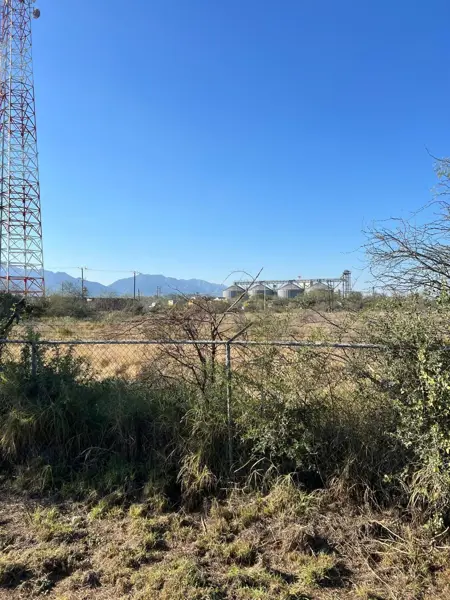 Terreno en venta en Paseo del Norte, Salinas Victoria — foto 2 de 8