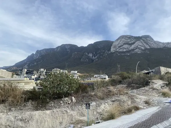 Terreno en venta en Vía Cordillera, Santa Catarina — foto 3 de 13