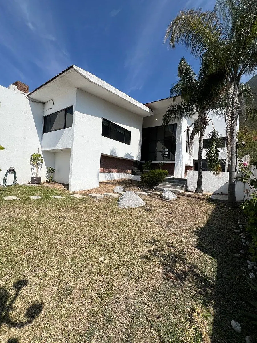 Casa en venta en Country la Escondida, Guadalupe — foto 1 de 18