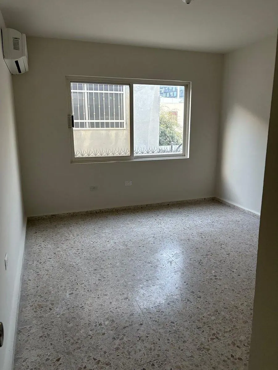Oficina en renta en Villa del Rio, Monterrey — foto 1 de 16