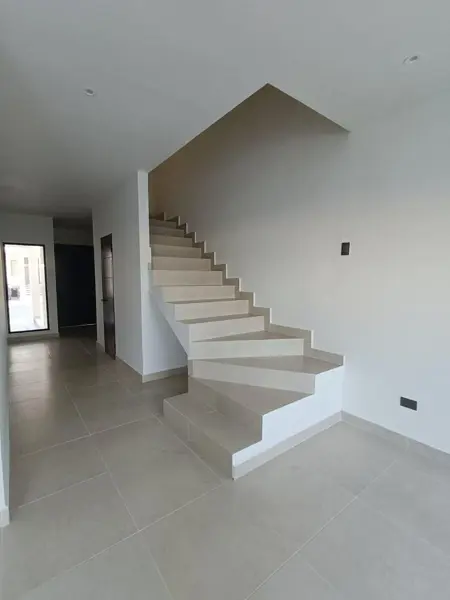 Casa en venta en Santoral, García — foto 2 de 20