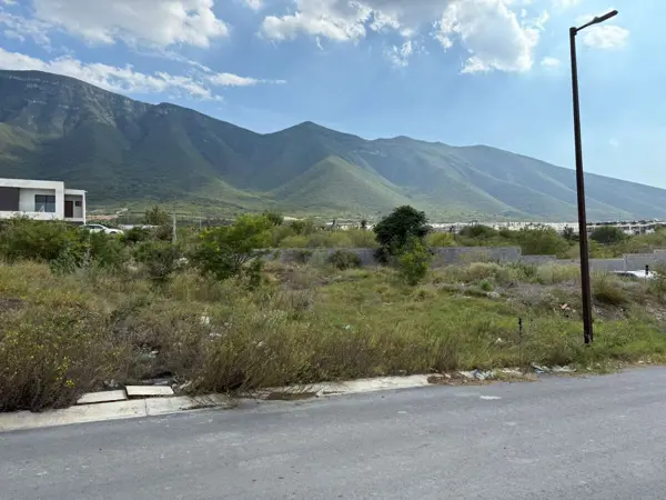 Terreno en venta en Porto Cumbres, García — foto 2 de 10