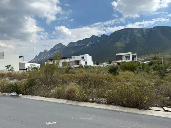 Terreno en venta en Porto Cumbres, García — foto 3 de 10